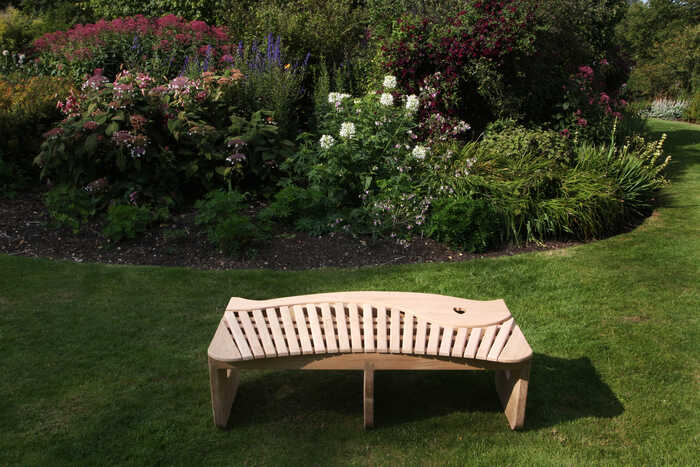 swirl garden bench