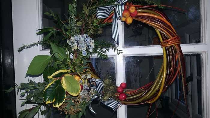 Here's one we made earlier! Well, Siobhan did, at one of Common Farm Flowers Workshops