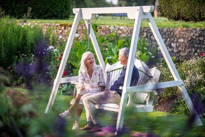 Swing Seats in the Garden What makes them so special Sitting