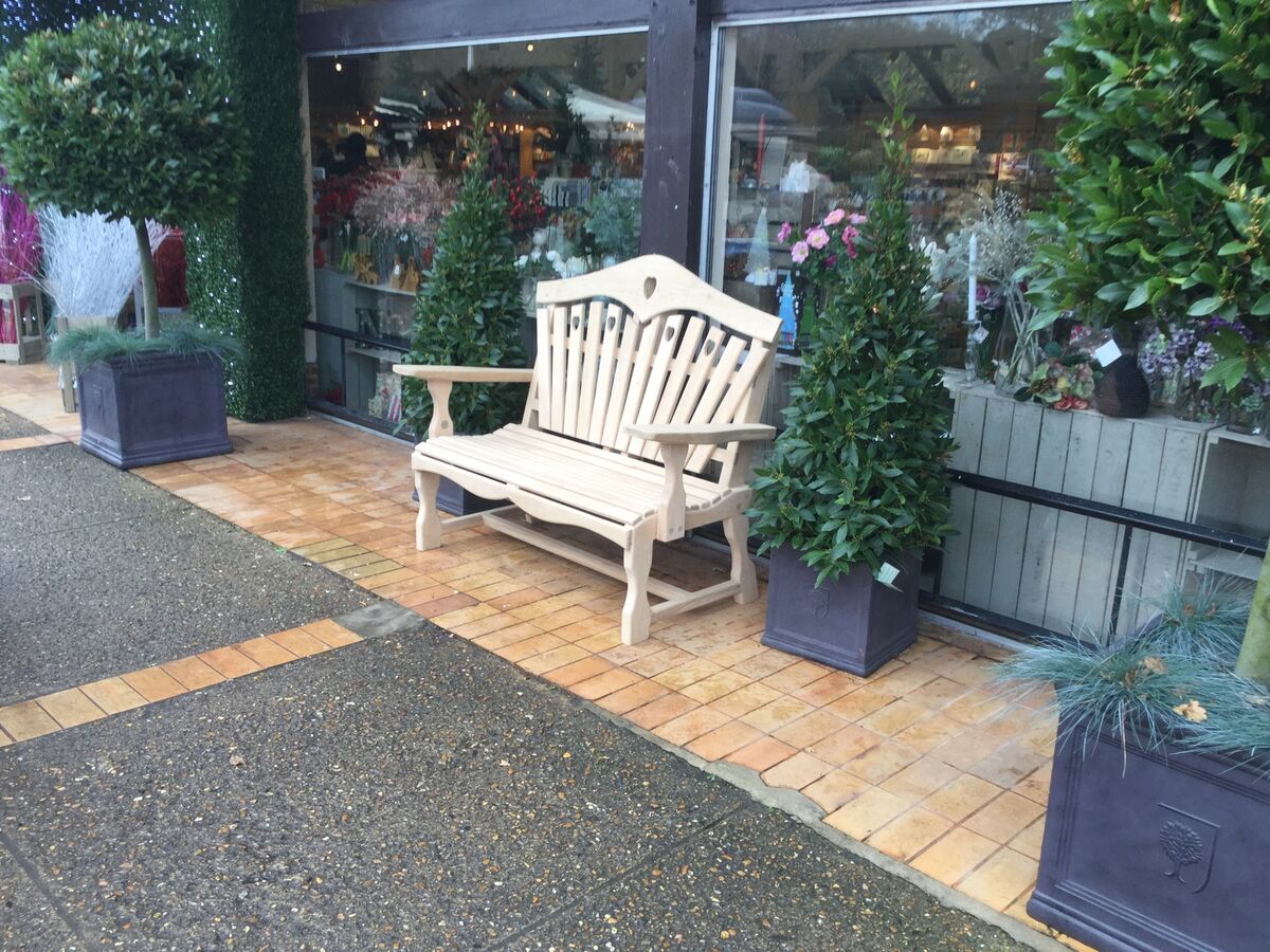 Benches RHS Wisley 2.jpg