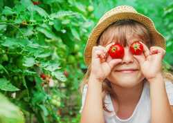 10 garden games for kids (with no equipment!) 10 garden games for kids (with no equipment!)