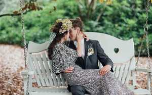 Our Swing Seat in situ at the Deer Park Hotel