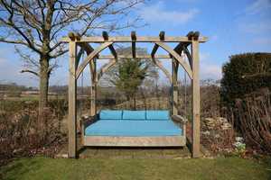 The Swinging Day Bed, perfect in all seasons