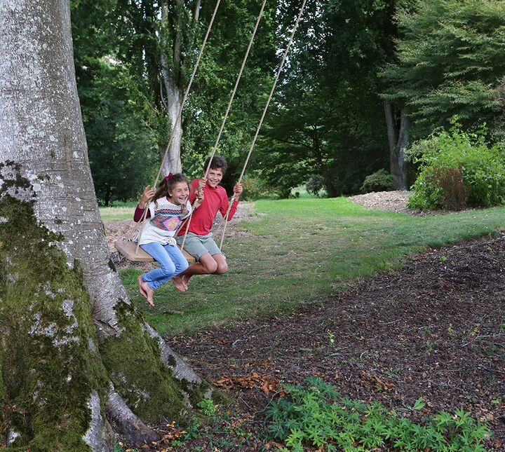 SS Lifestyle seated B 72 dpi.jpg