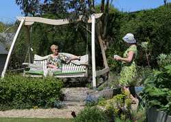 10 ideas for a memorable (socially-distanced!) garden party 10 ideas for a memorable (socially-distanced!) garden party