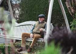 Sitting in Peace With Garden Swing Seats And Benches