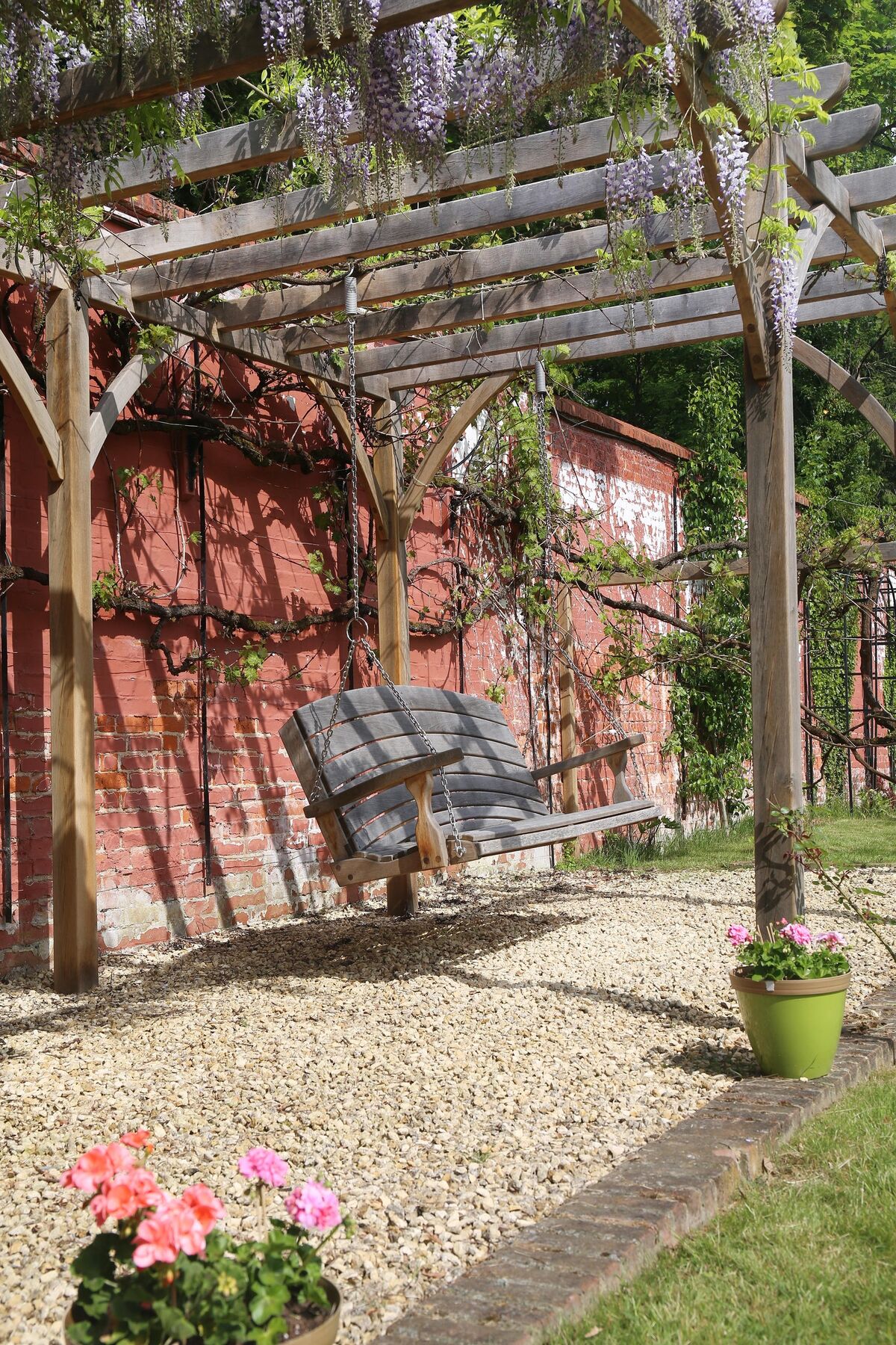 Pergola Wisteria 2.JPG