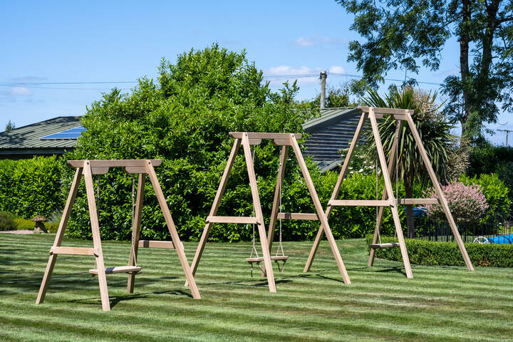 Oak Rope Swings Bespoke Handcrafted Garden Swings Sitting