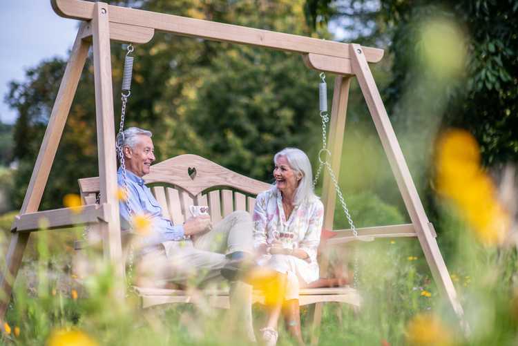 Garden Swing Seat Kyokusen Curved Oak