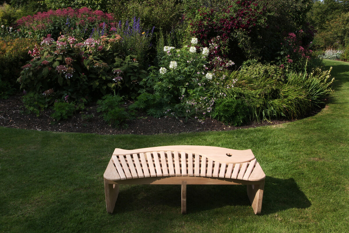 swirl bench by border 300dpi.jpg