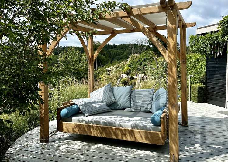 Oak Swinging Day Bed for the Garden