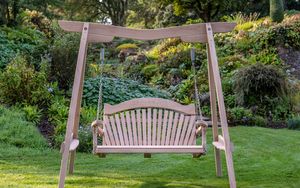 Garden Swing Seat - The Kyokusen in Curved Oak