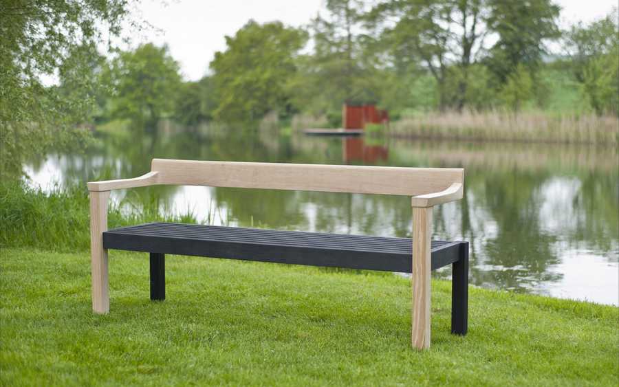floating outdoor bench seat